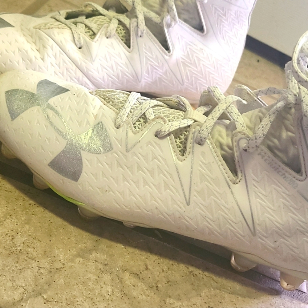 Under armour mens cleats size 12